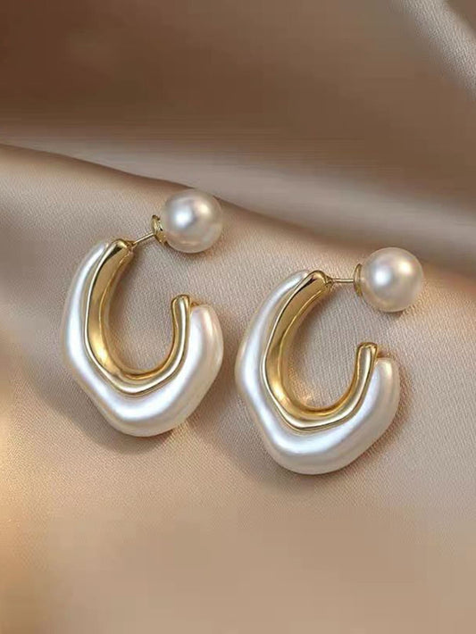 Curvy Hoop Earrings